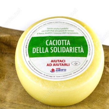 formaggio della solidarietà caciotta di mucca della solidarieta